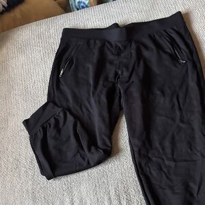torrid Black Cropped Active Joggers with Zip Pockets
